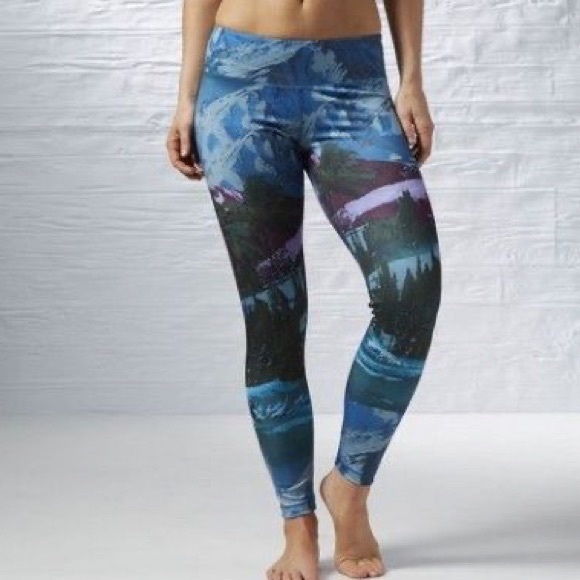 Reebok LEs Mills Scenic Mountain print leggings - Picture 1 of 8